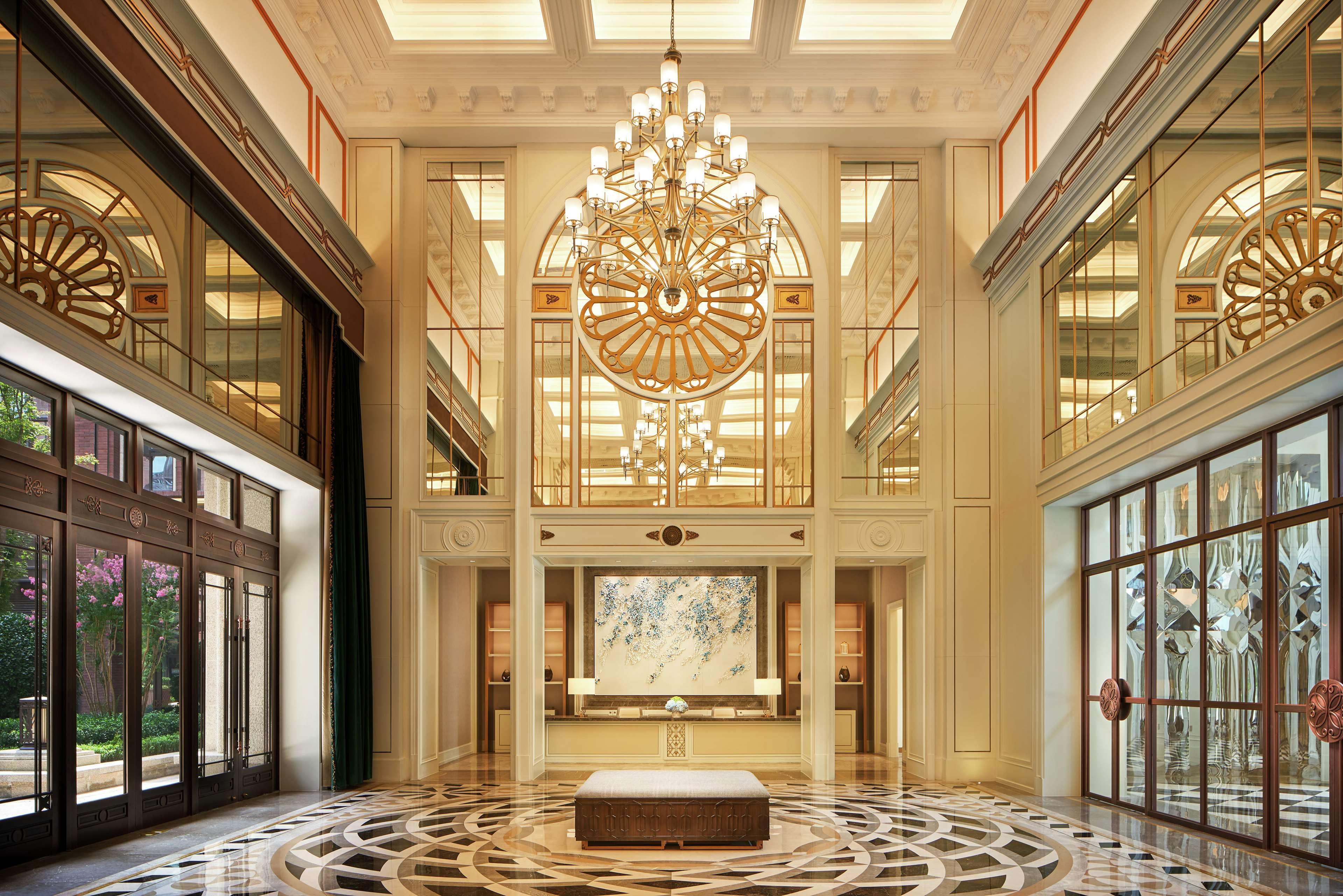 Conrad Tianjin Hotell Exteriör bild