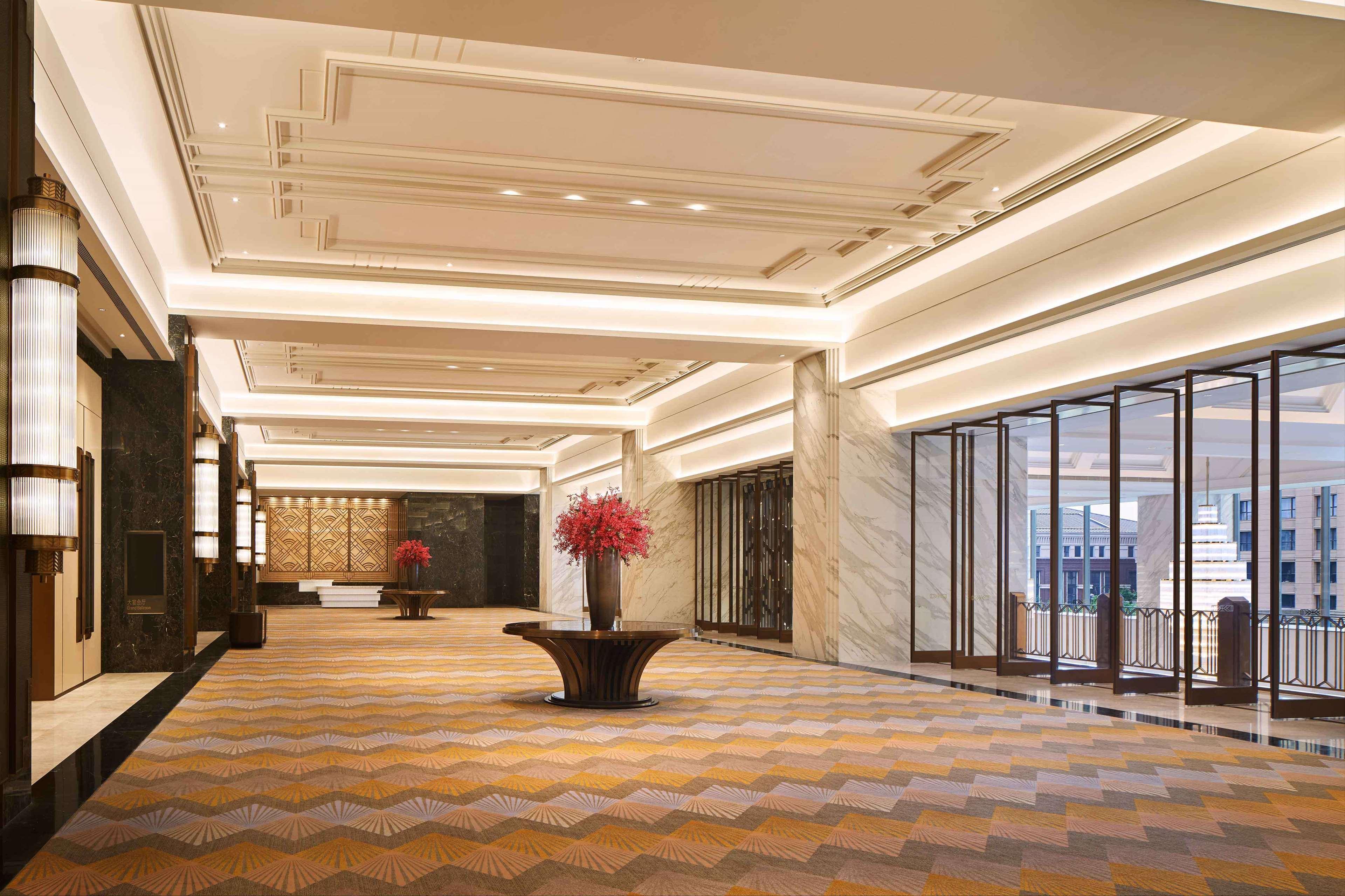 Conrad Tianjin Hotell Exteriör bild