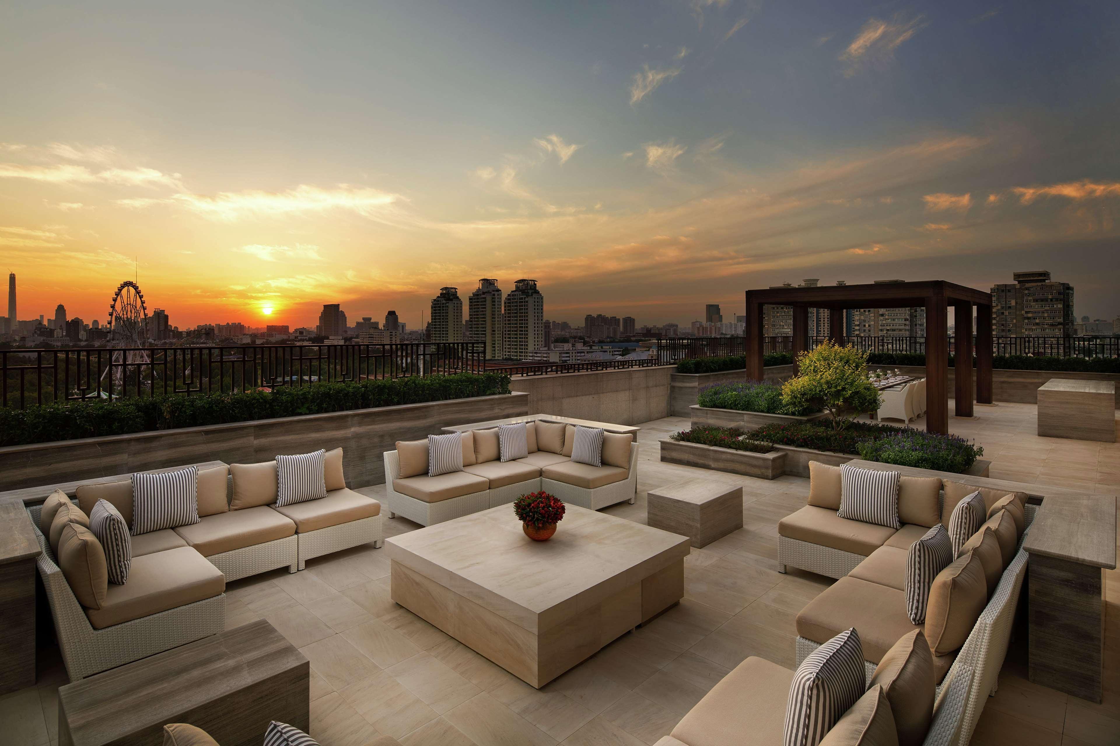 Conrad Tianjin Hotell Exteriör bild