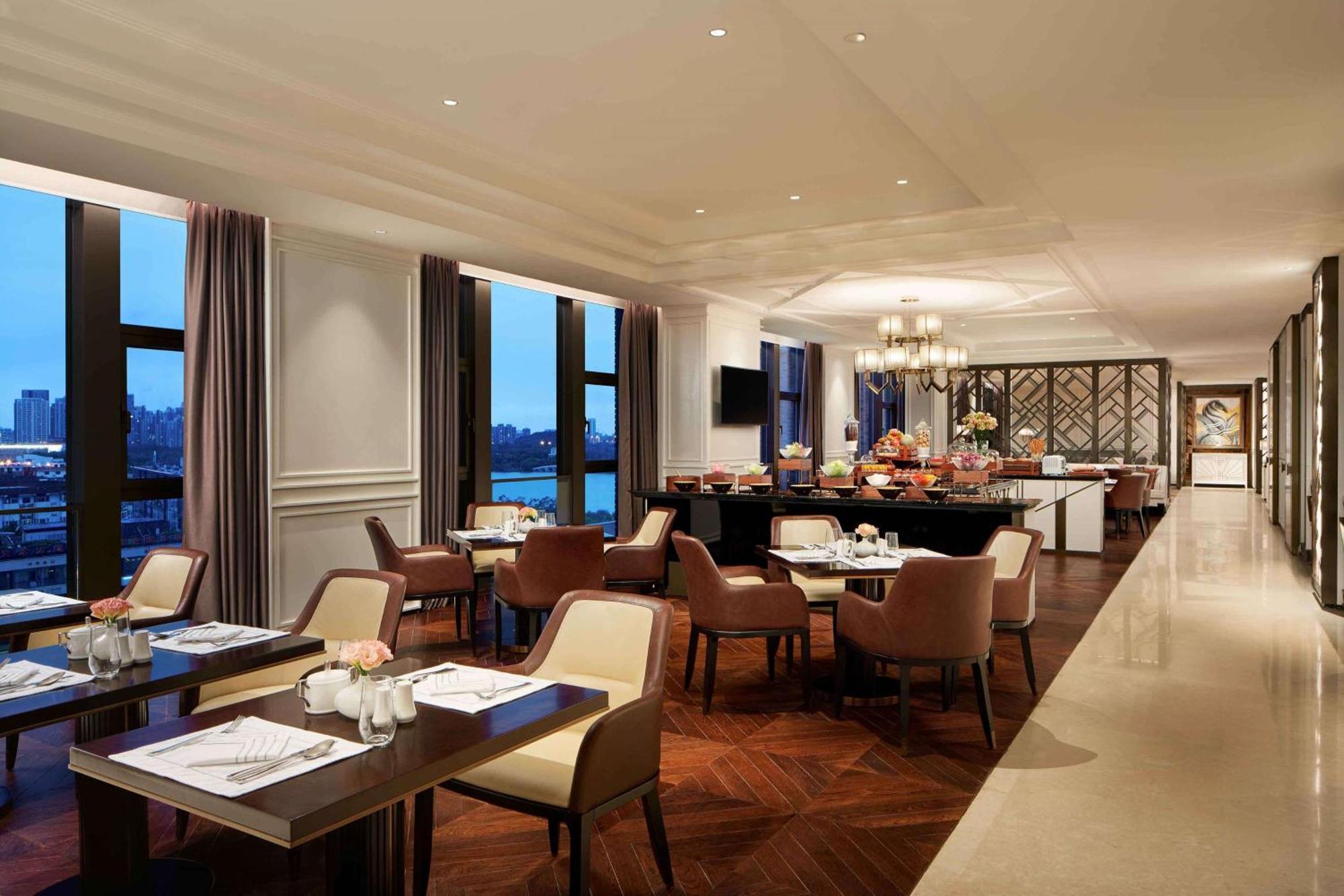 Conrad Tianjin Hotell Exteriör bild