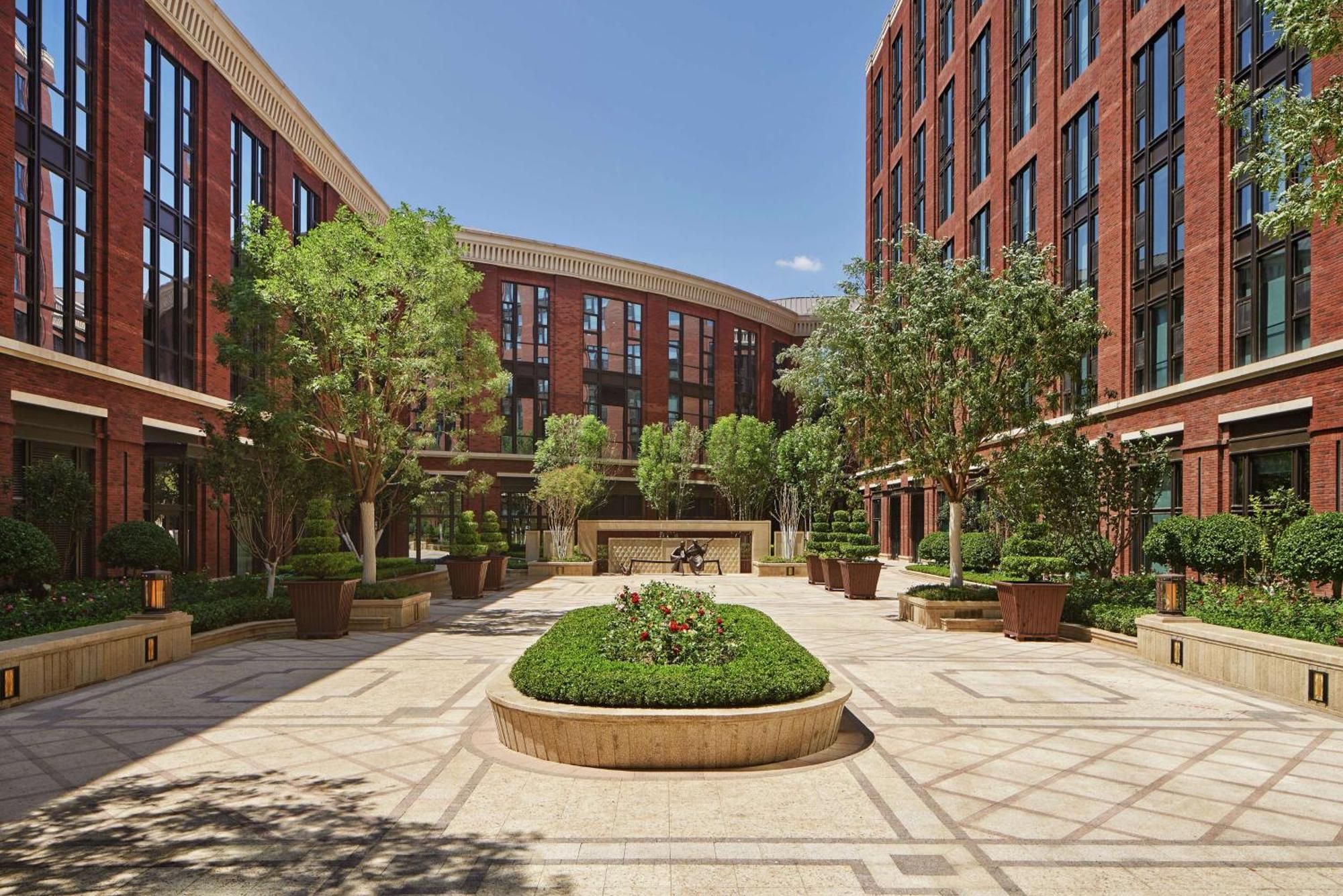 Conrad Tianjin Hotell Exteriör bild